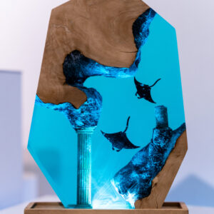 manta rays resin lamp