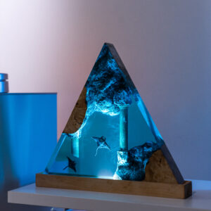 manta rays resin lamp