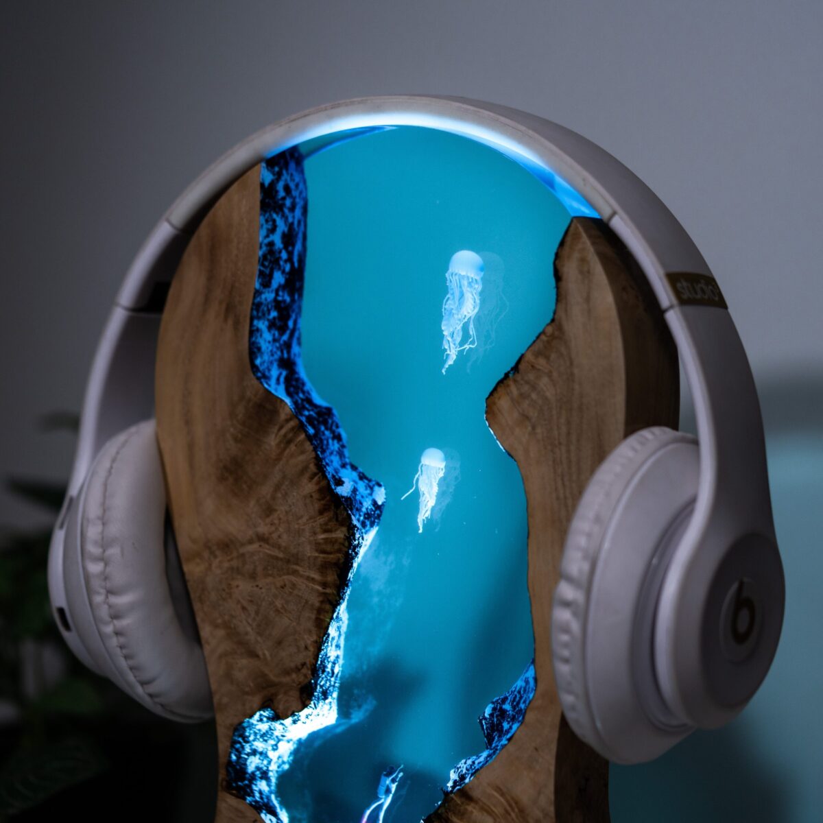 HEADPHONE STAND Epoxy Lamp