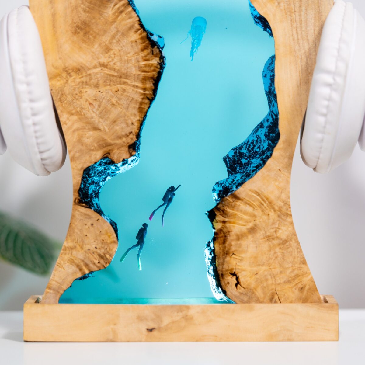 HEADPHONE STAND Epoxy Lamp