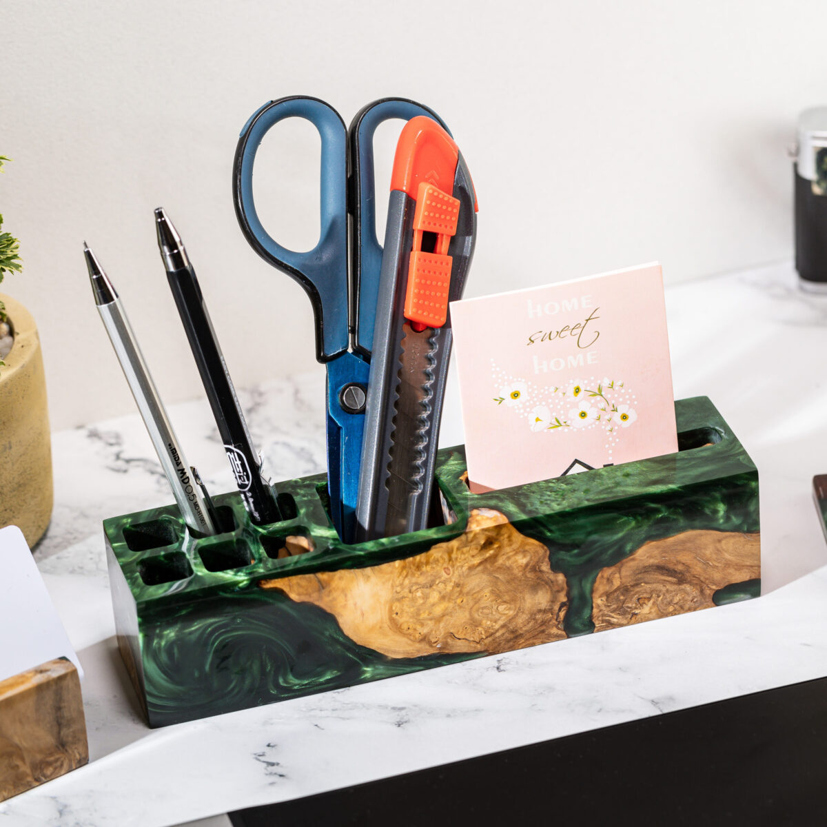 custom green pen holder