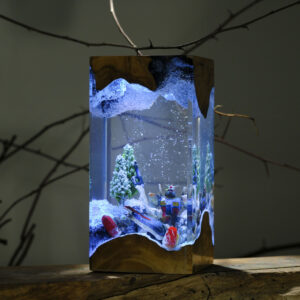 Broken Gundam in Antarctic Resin Lamp